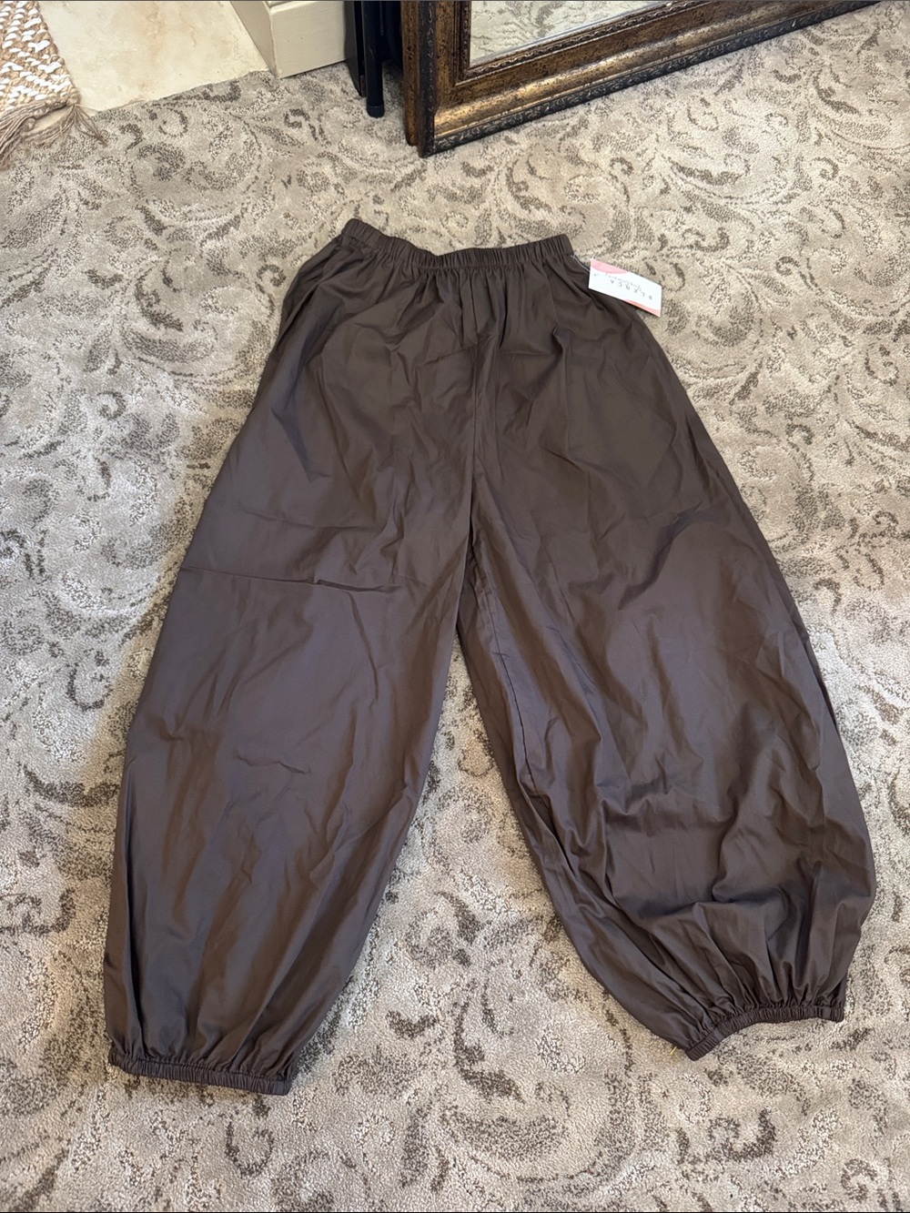 Elastic-Waist Brown Balloon Pants